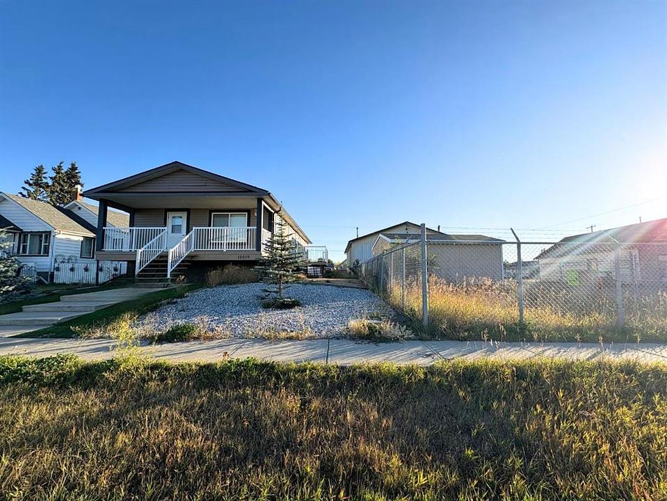 10017 100 Street, Sexsmith, AB