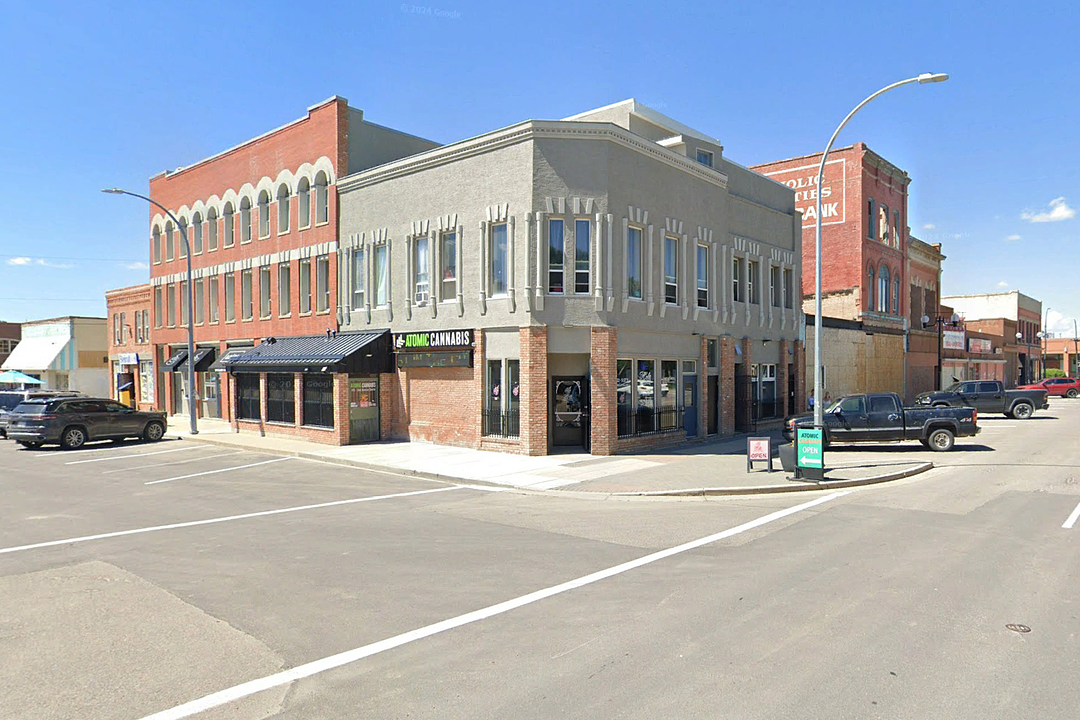 122 A 5 Street South, Lethbridge, AB