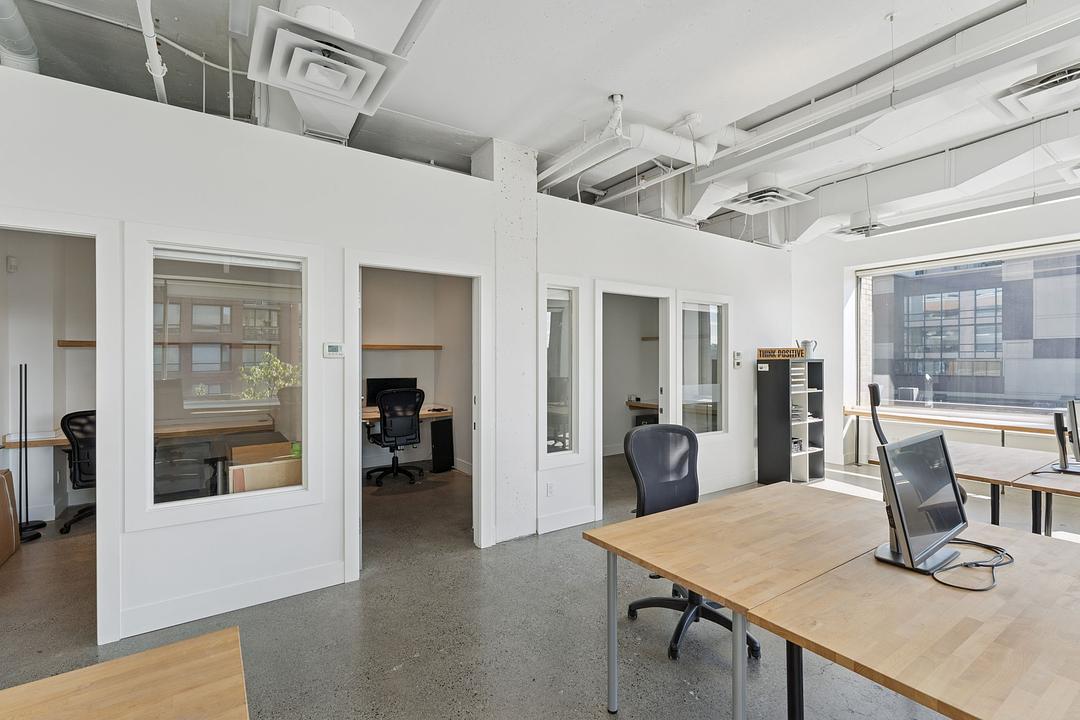 305 - 211 East Georgia Street, Vancouver, BC