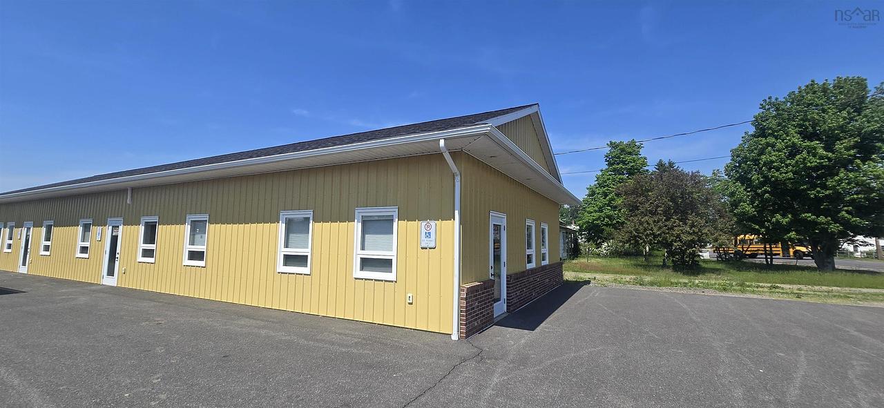 1 - 687 Central Avenue, Kingston, NS