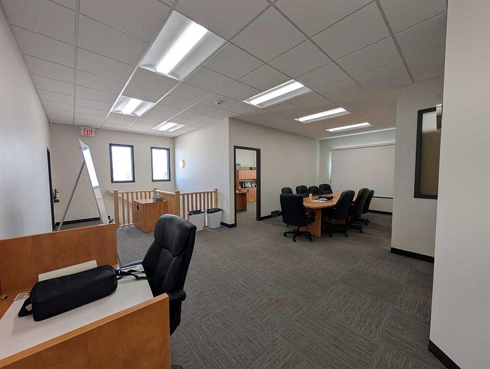 1811 Broadway Avenue East, Redcliff, AB