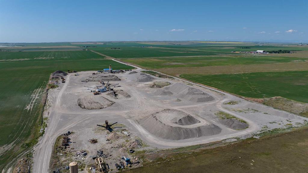 Township Road 90, Fort Macleod, AB
