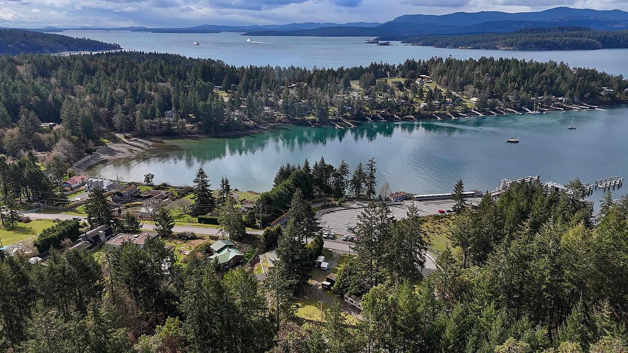 492 Dalton Drive, Mayne Island, BC