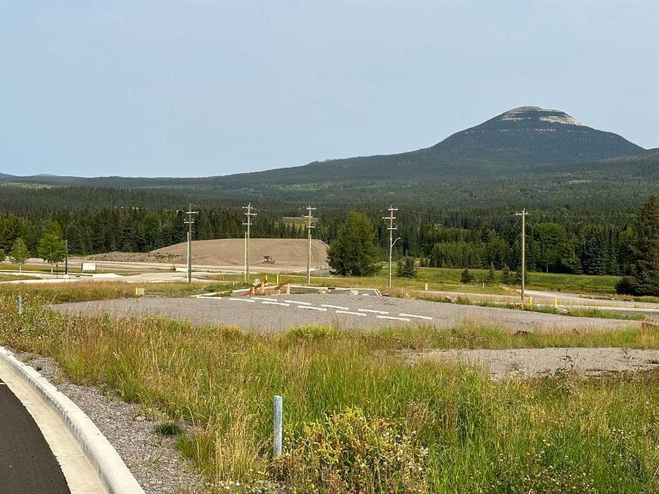 120 Centre Street, Nordegg, AB