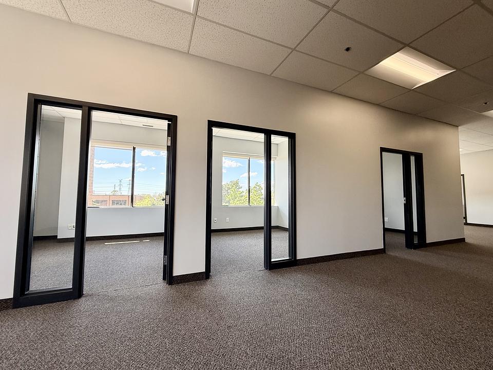 9 - 180 Jardin Drive, Vaughan, ON
