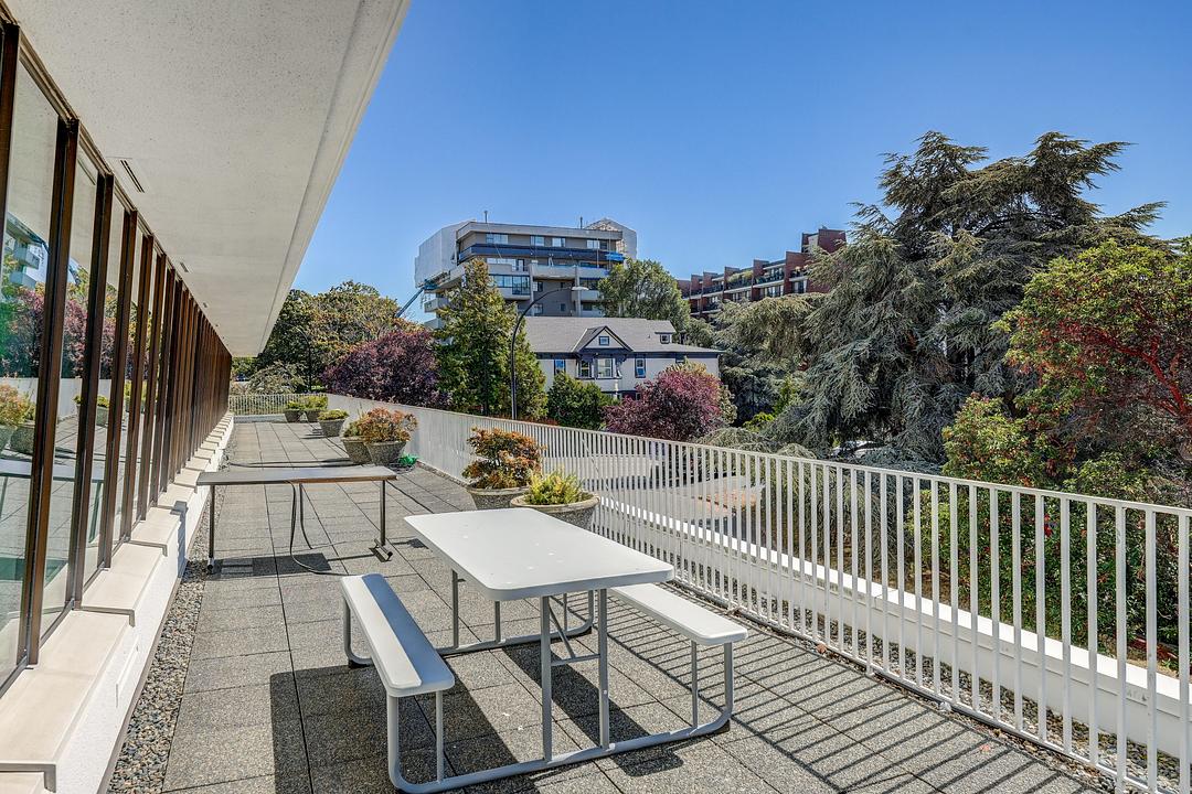 200 - 810 Blanshard Street, Victoria, BC