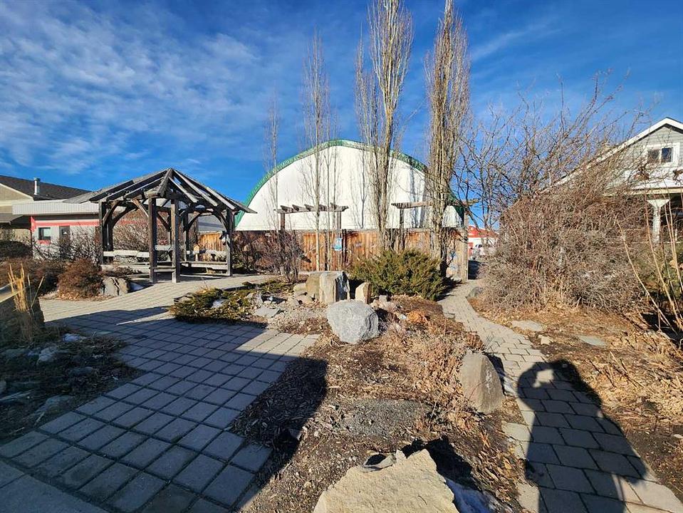 125 River Avenue, Cochrane, AB