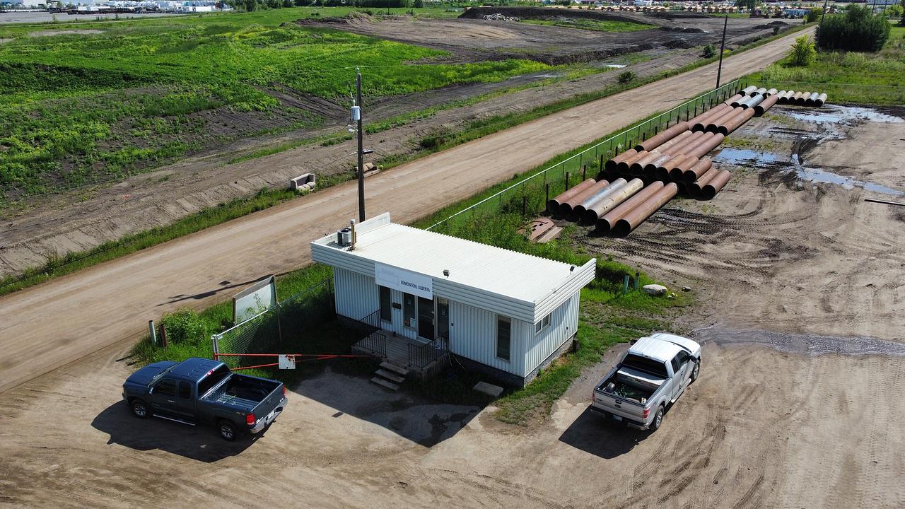 3400 68 Ave NW, Edmonton, AB