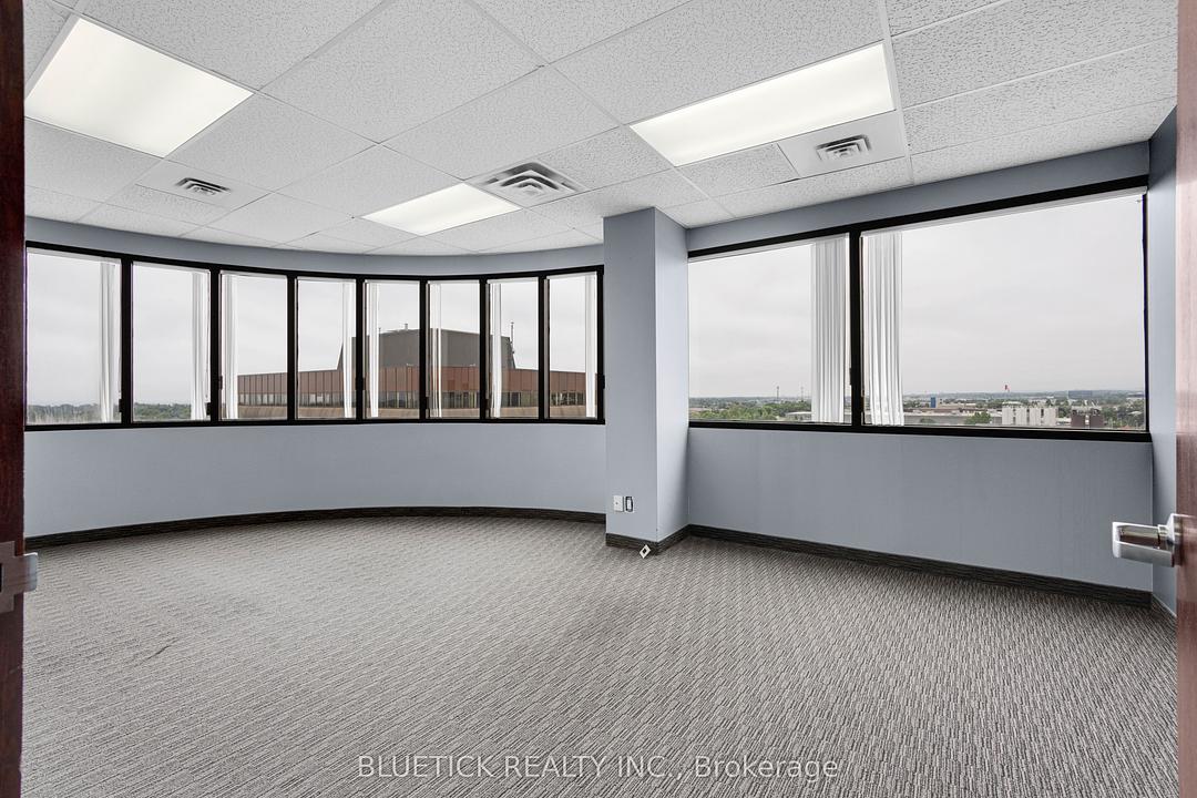 704 - 700 Dorval Drive, Oakville, ON