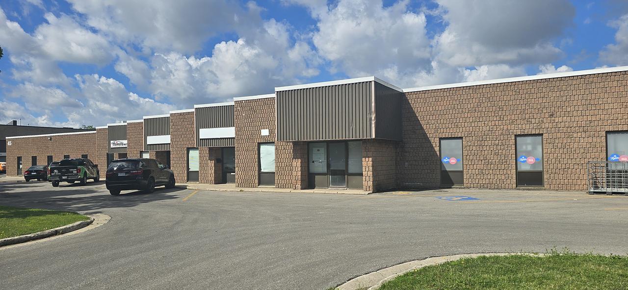 8 - 45 Pacific Court, London, ON