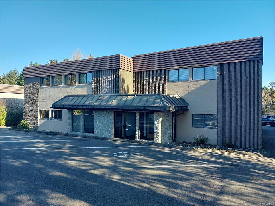 #120 - 4252 Commerce Circle, Victoria, BC
