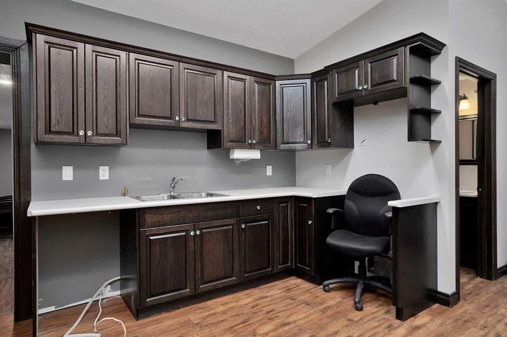 4407 45A Avenue, Rocky Mountain House, AB