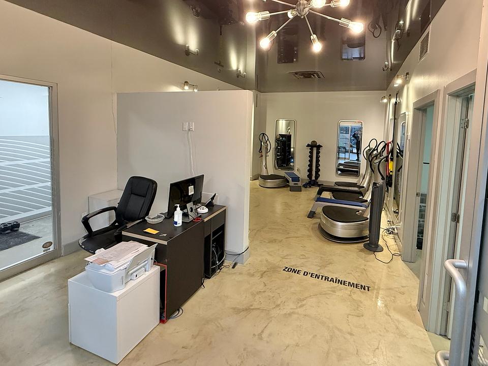 202 - 160 Boulevard de Montarville, Boucherville, QC