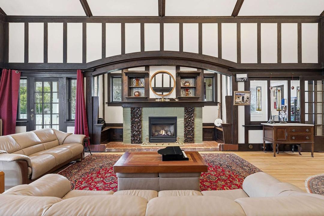 2130 Central Avenue, Victoria, BC