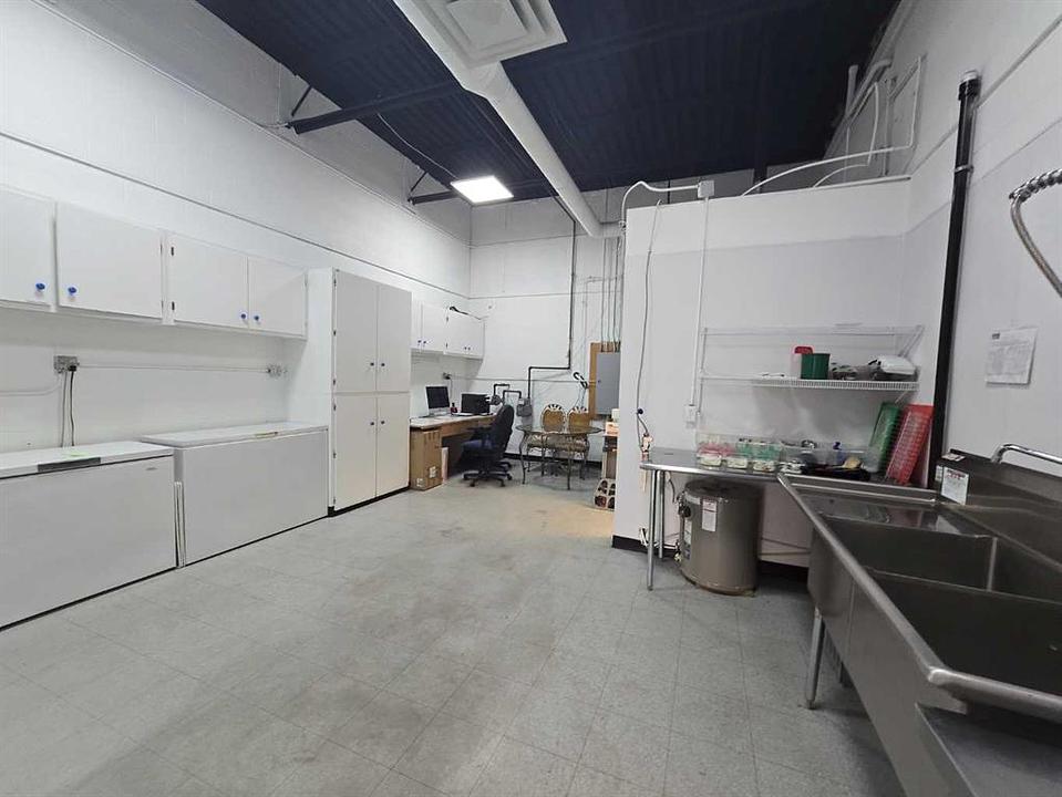 3132 26 Street Northeast, Calgary, AB