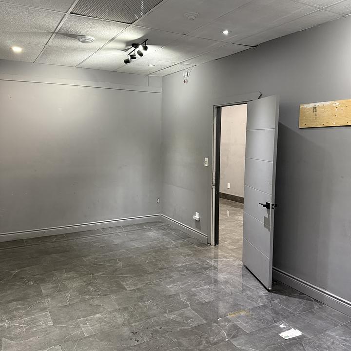 259 - 251 Bank Street, Ottawa, ON