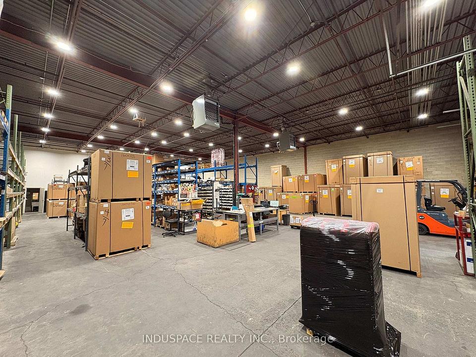 9-10 - 2430 Lucknow Drive, Mississauga, ON