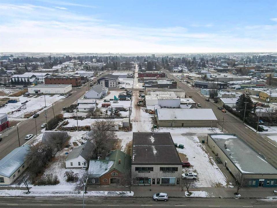 Bay C - 4707 51 Avenue, Camrose, AB