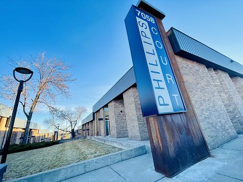 7058 Farrell Rd SE, Calgary, AB