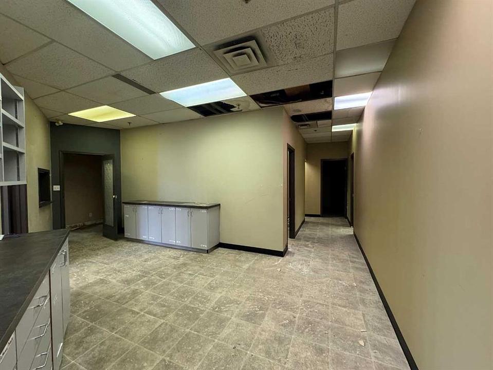 1 - 523 Woodpark Boulevard Southwest, Calgary, AB
