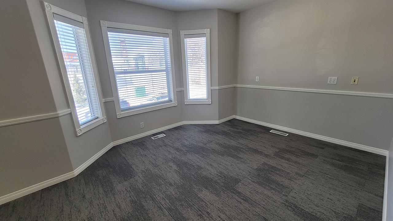 200 - 5520 2 Street Southwest, Calgary, AB