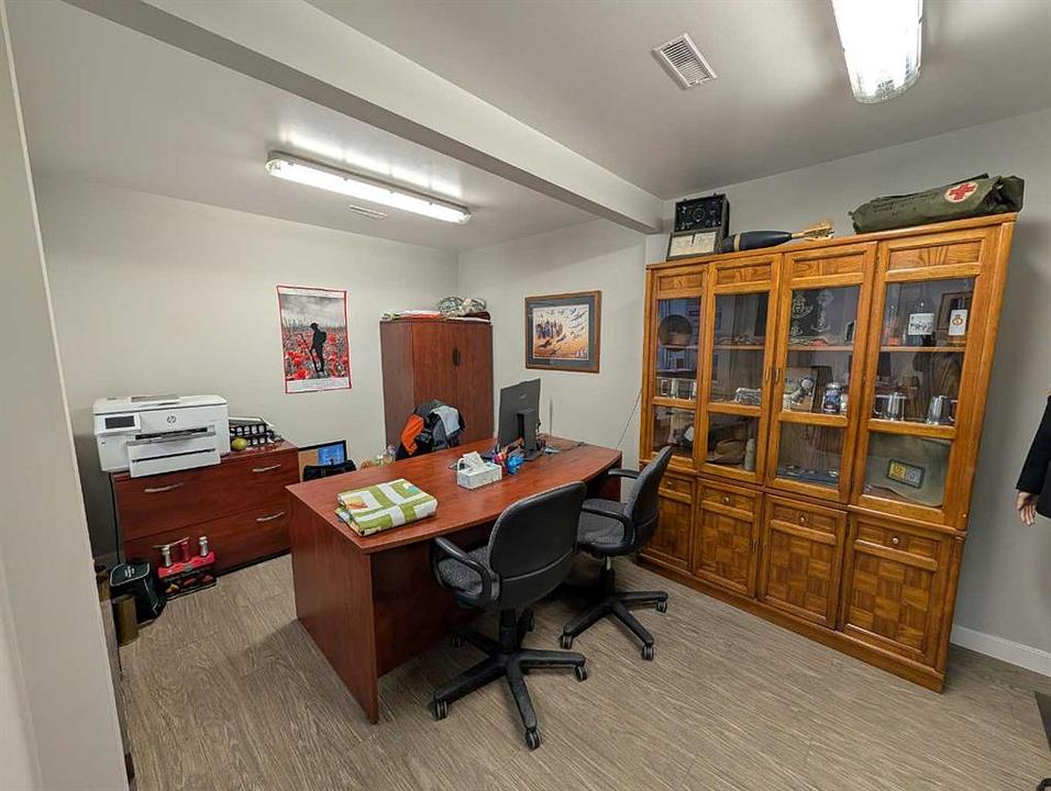 242 12B Street North, Lethbridge, AB