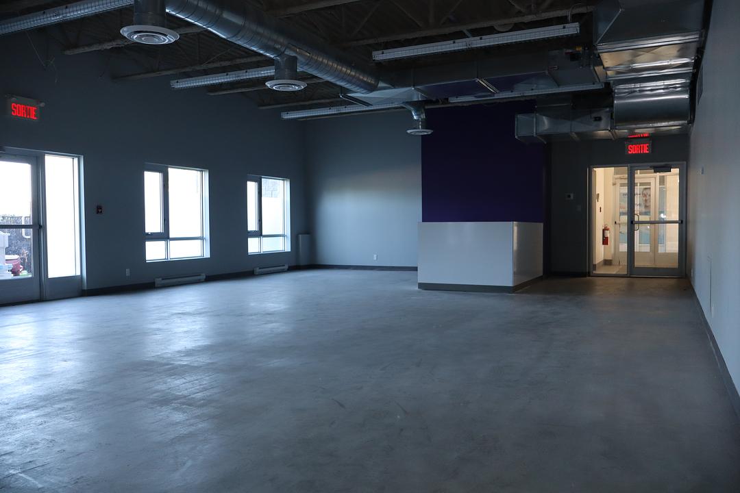 2 - 2301 Rue Versailles, Mascouche, QC