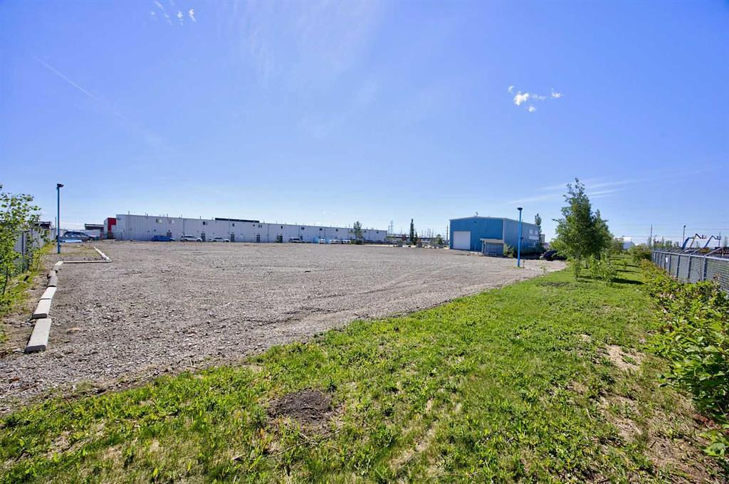 240086 Frontier Crescent, Rocky View County, AB