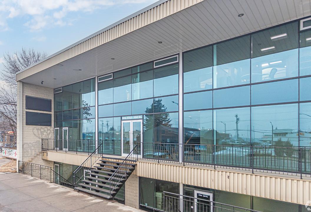 7712 104 Street Northwest, Edmonton, AB