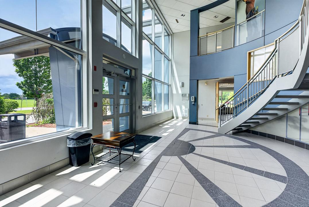5500 Canotek Road, Ottawa, ON
