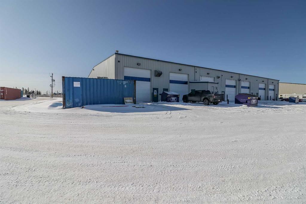 3 - 8 Gateway Boulevard, Alhambra, AB