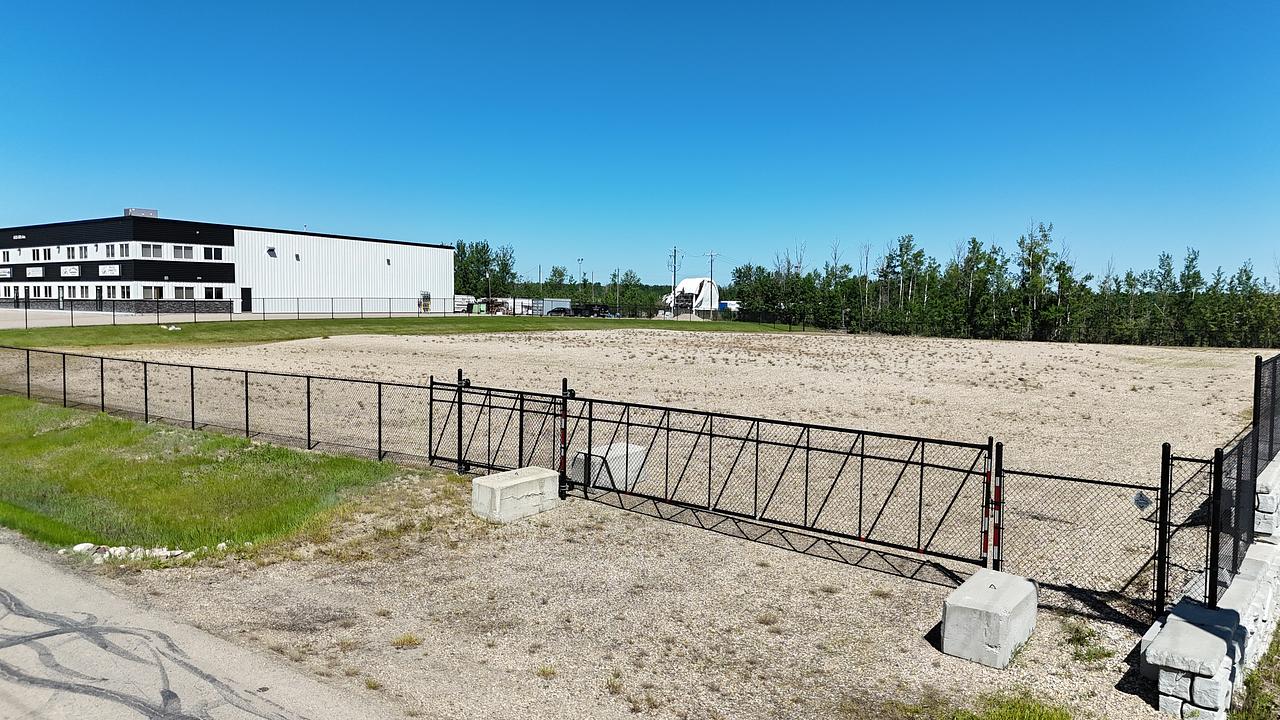 lot 2 - 6426 50 Avenue, Drayton Valley, AB