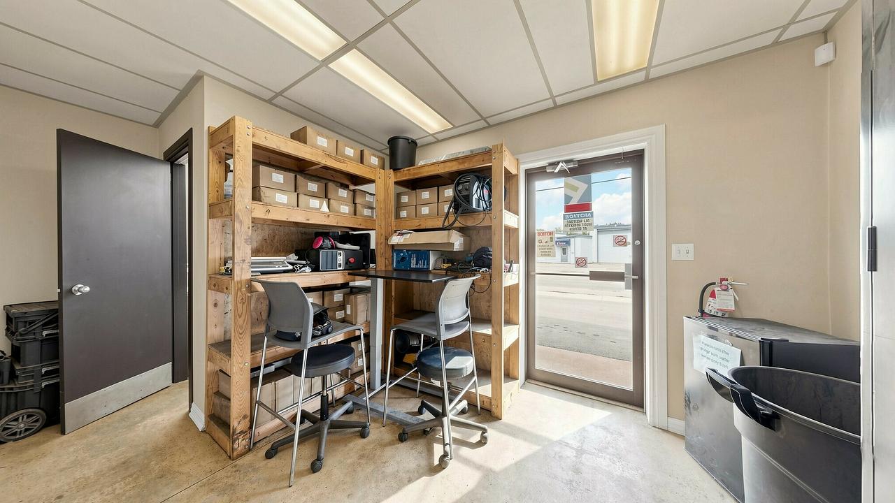 116 Main Street, Woodstock, ON