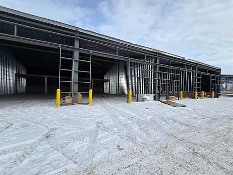 14 Griffin Industrial Point, Cochrane, AB