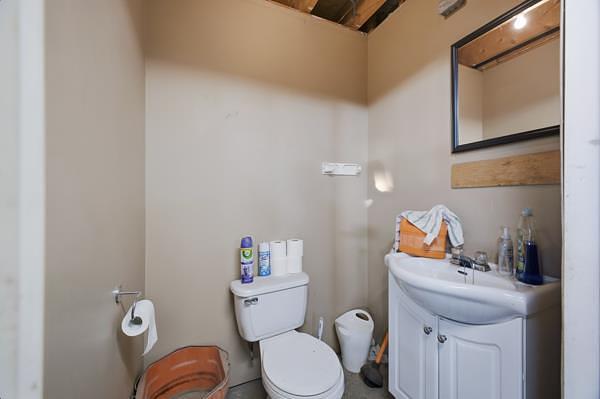 39325 Range Road 273, Bentley, AB