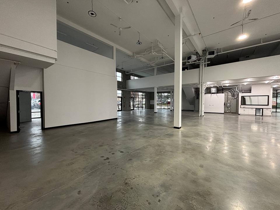 101 - 2544 Enterprise Way, Kelowna, BC