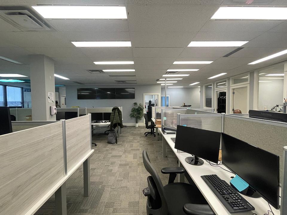 400 - 13971 Bridgeport Road, Richmond, BC