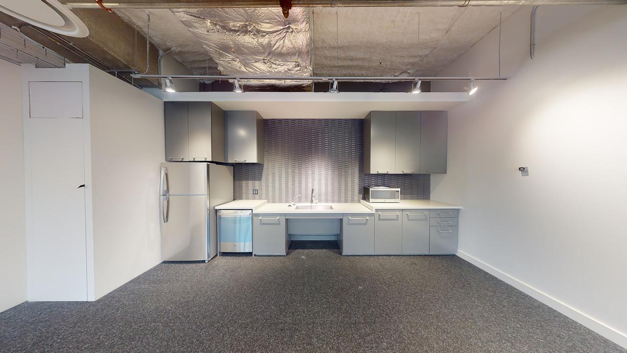 302 - 901 King Street West, Toronto, ON