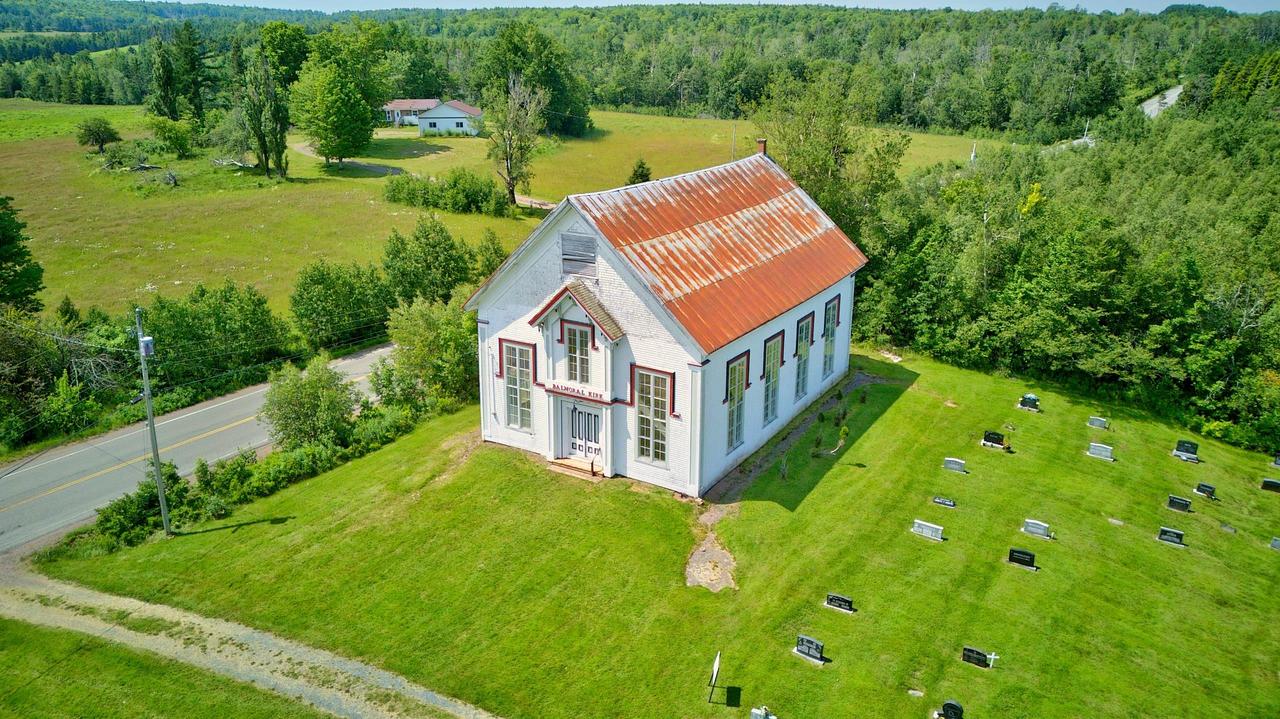 2395 Balmoral Road, Tatamagouche, NS