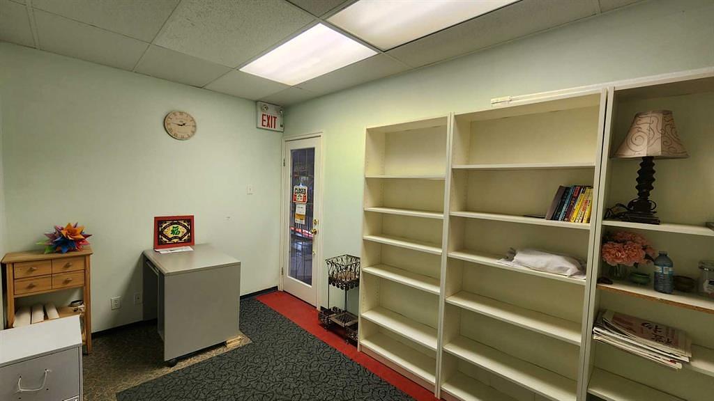 218 - 328 Centre Street South, Calgary, AB