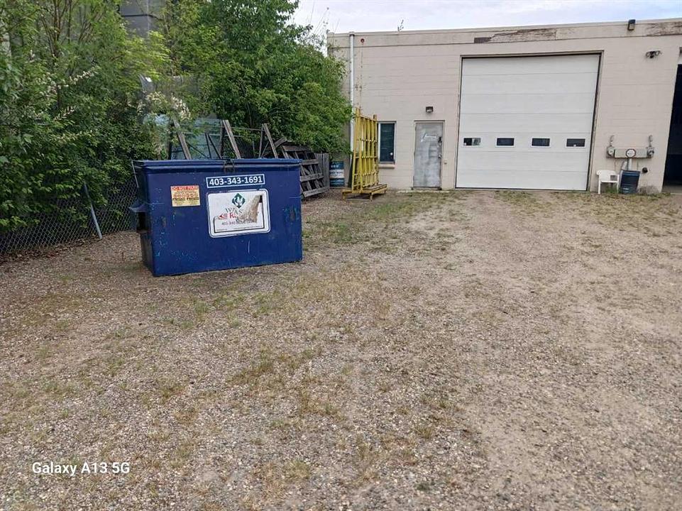 6789 52 Avenue, Red Deer, AB