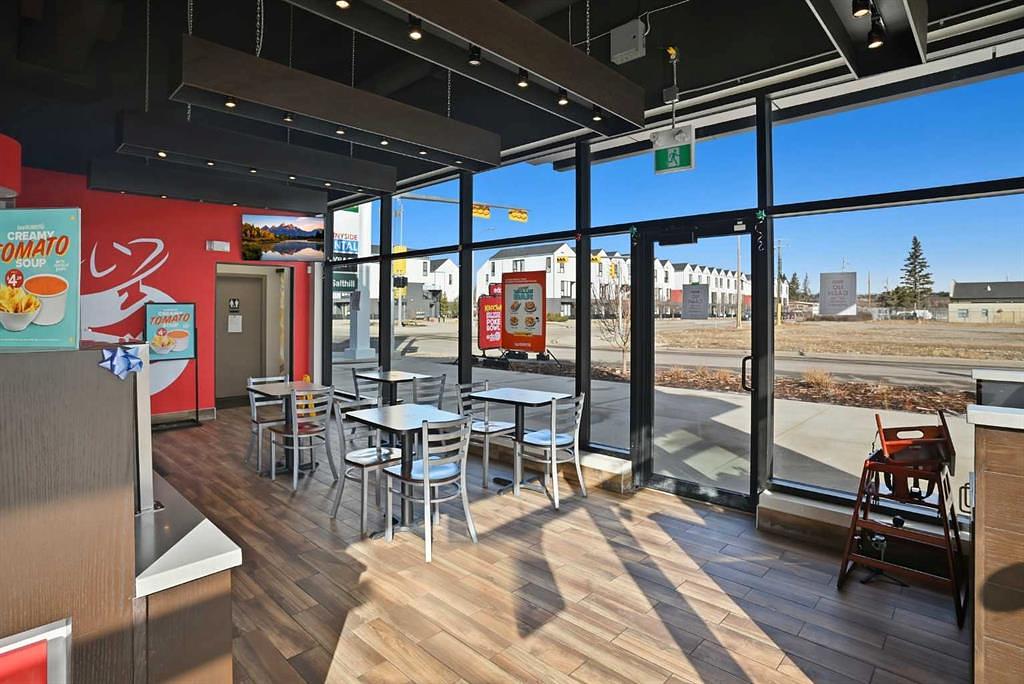 180 - 3440 69 Street Northwest, Calgary, AB