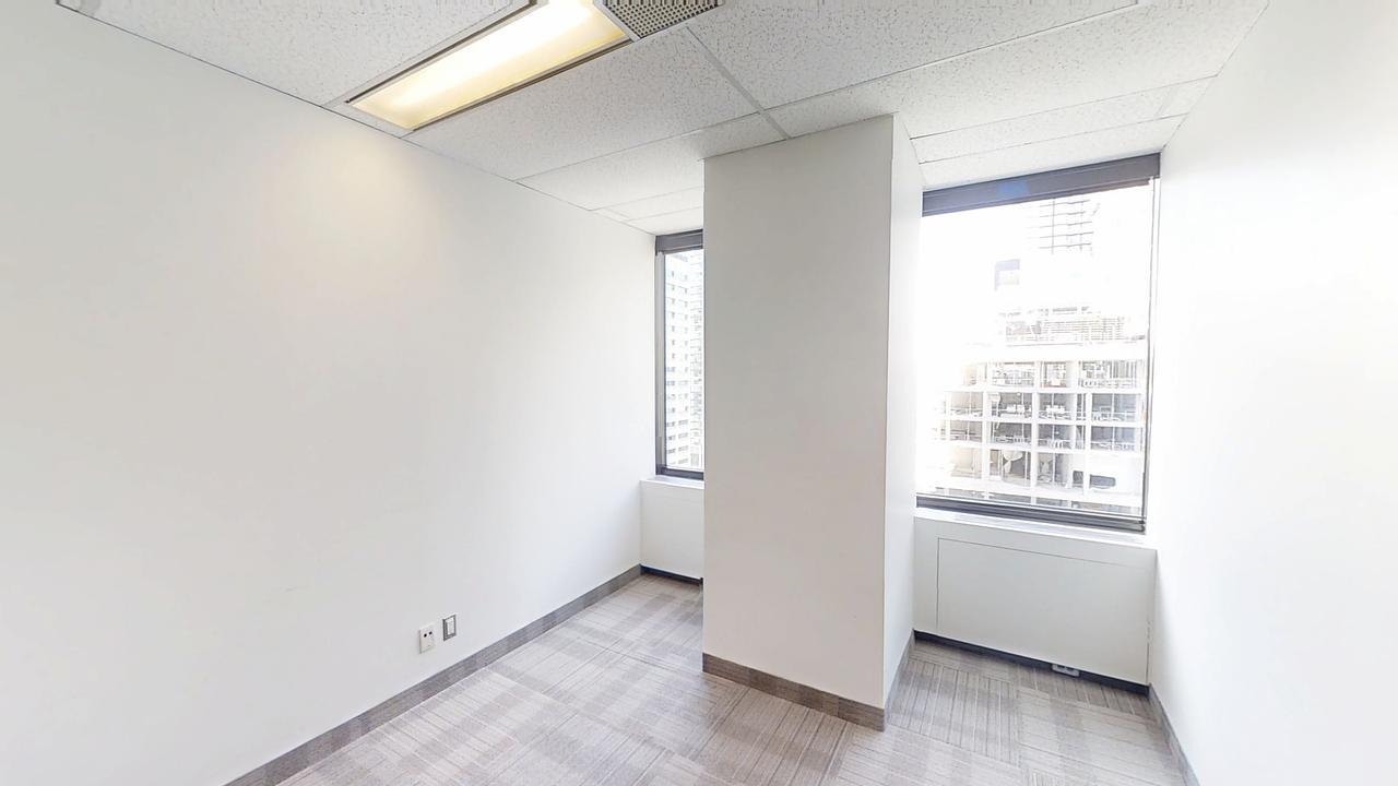 1502 - 180 Dundas Street West, Toronto, ON