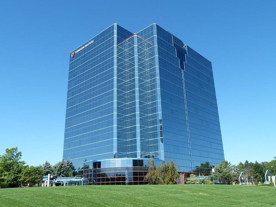 401 - 2075 Kennedy Road, Toronto, ON