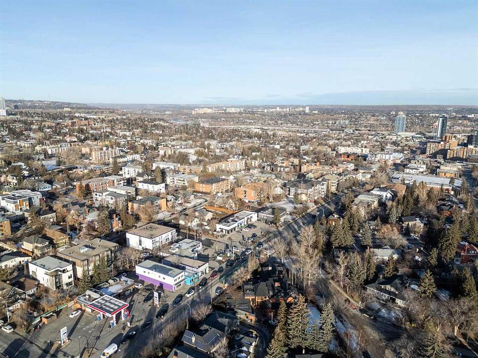 2615 14 Street Southwest, Calgary, AB
