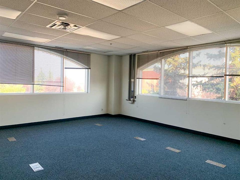 3000 15 Street Northeast, Calgary, AB