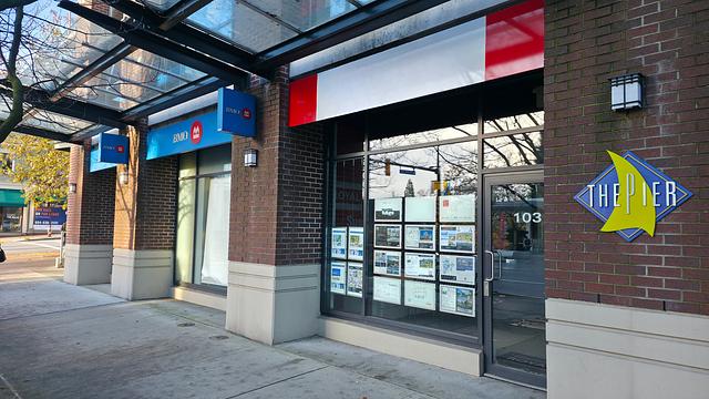 103-100 ESPLANADE E , North Vancouver, BC