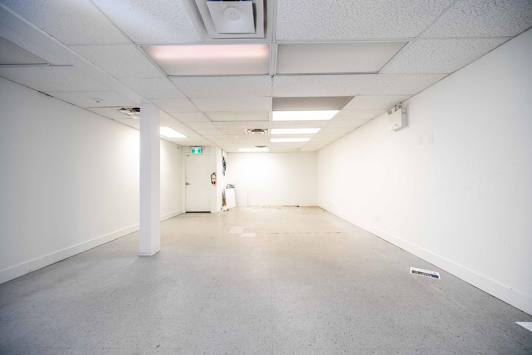 A - 1604 Lonsdale Avenue, North Vancouver, BC