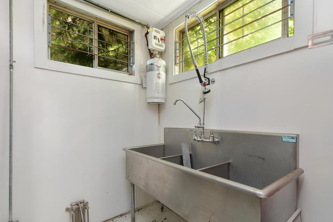 492 Dalton Drive, Mayne Island, BC