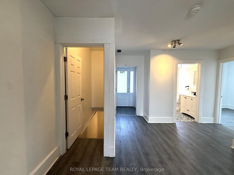 790 Bronson Avenue, Ottawa, ON